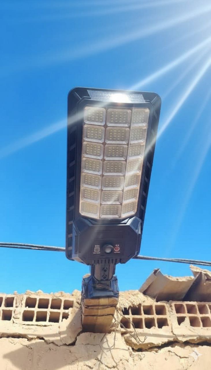 كشاف  شمسي خارجي 200 واط